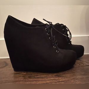 Black Poppy Wedge Booties
